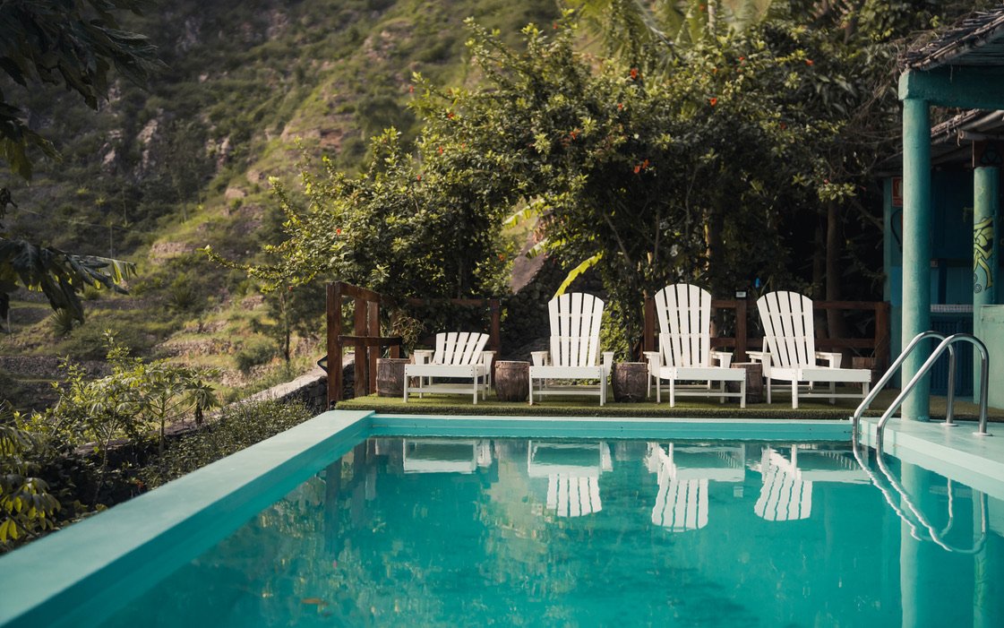 49D32A4C-ED58-46DE-8A18-3121E4FCA860_1_105_c